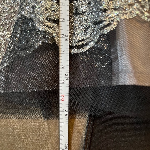 𝅺Gorgeous black knee length dress with sparkle design around the skirt. - Picture 5 of 7